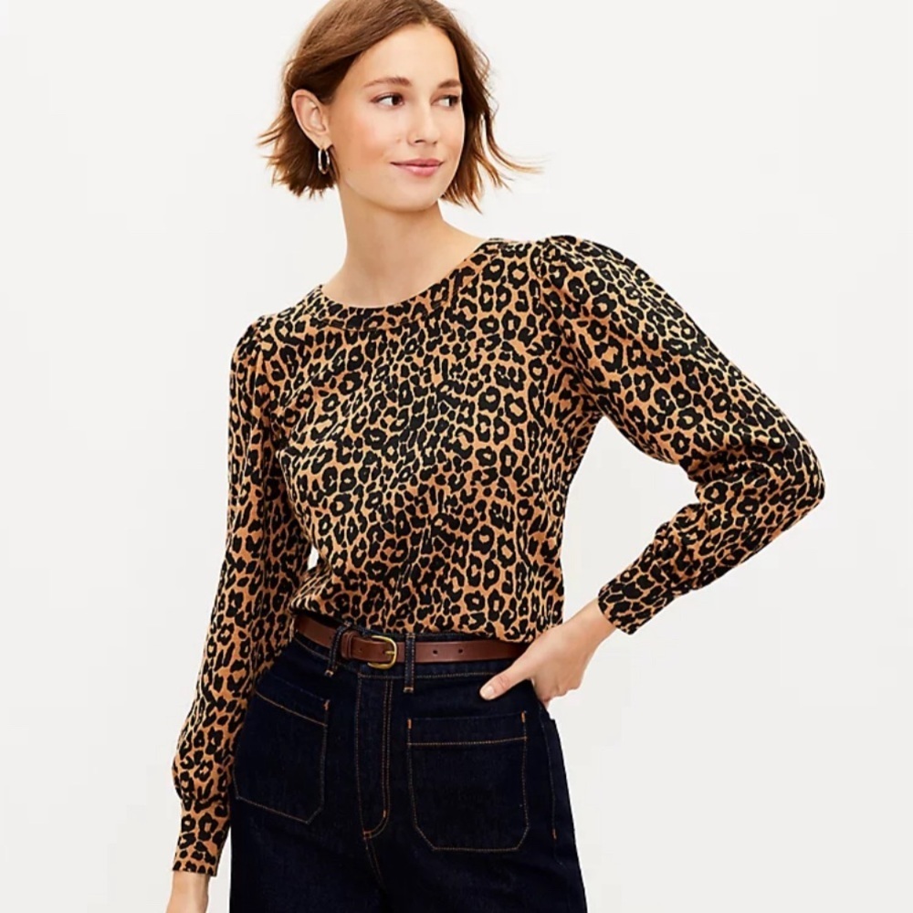LOFT Leopard Print Pleated Long Sleeve Tee Size Large 100% Cotton